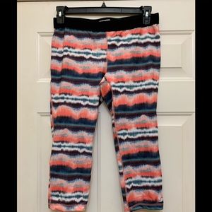 SOFFE DRI Low Rise Capri Legging Size XL